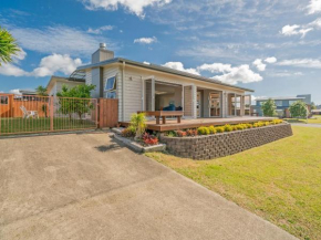 Aquila Views - Whitianga Holiday Home